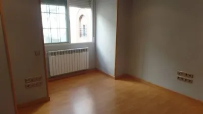 Piso en alquiler en Avenida de la Reina Victoria, cerca de Calle de Juan Montalvo - Imagen 2