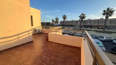 Terraced house in Granadilla de Abona - Santa Cruz de Tenerife photo 2