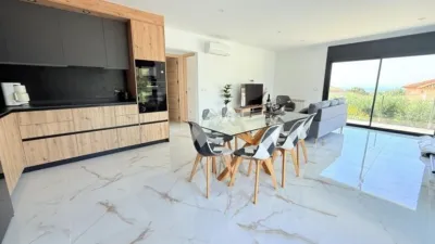 House on Calle Navarra, 33 photo 4