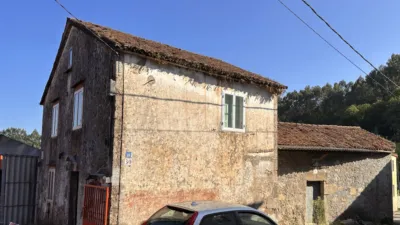 Casa – Os Tilos, Montouto - Más