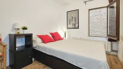 Flat on Carrer del Clot photo 23