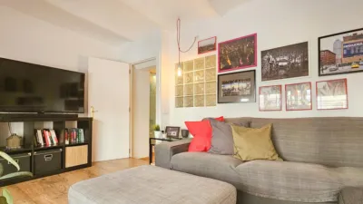 Flat on Carrer del Clot photo 19