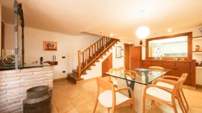 Casa en calle Darnius photo 4