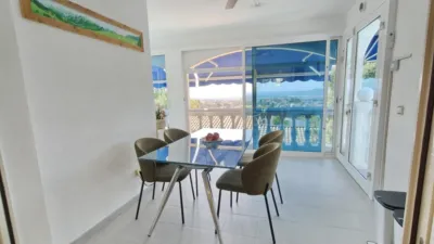 Casa en calle Avet photo 14