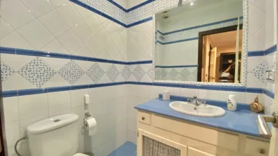 House on Orellana Street photo 9