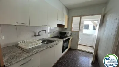 Apartment on Avenida Caritat Serinyana, 27 photo 9