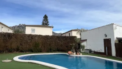 House on Figueres Street photo 8