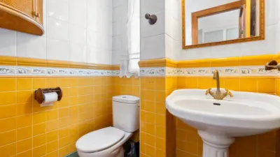 Detached house with garden and pool for sale in La Palma de Cervelló. The ground floor features a garage and laundry room. The first floor comprises the living-dining room, an extended open-plan kitchen, access to the rear terrace, and direct access to the garden barbecue area. The upper floor is arranged into 3 bedrooms (1 double with solarium, 1 double, 1 single), a bathroom with shower, air conditioning/heating in the living-dining room, and air conditioning in the upper floor hallway. Features include ceramic flooring, wooden railings, natural gas heating, aluminium windows, and wooden interior doors. Located close to essential amenities: nursery school, public school, library, supermarkets, restaurants, pharmacy, sports facilities, playgrounds, easy access to mountains for hiking, public bus transport, 19 km from Barcelona. API Number: A12369, Registration Number: 9526 photo 13