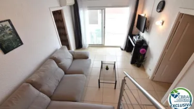 Apartment on La Muga Street, 2 photo 9