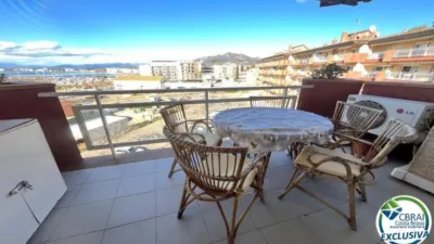 Apartment at Plaza Carles Fages de Climent, 7 photo 2