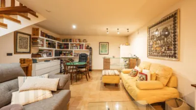 Casa en calle Darnius photo 3