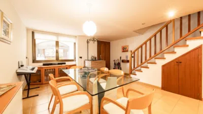 Casa en calle Darnius photo 4