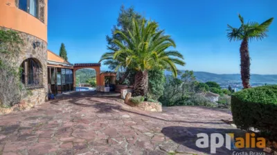 Casa en calle Basilea photo 7