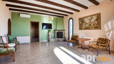 Casa en calle Basilea photo 34