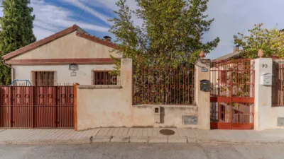 Casa en venta en Calle del Cerro de las Pipas, 92, La Zubia de 269.000 €