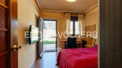 Villa in Villafranca del Castillo photo 20