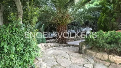 Villa in Villafranca del Castillo photo 3