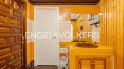 Villa in Villafranca del Castillo photo 36