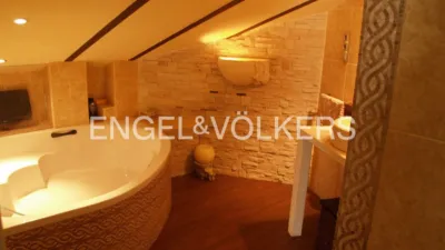 Villa in Villafranca del Castillo photo 39