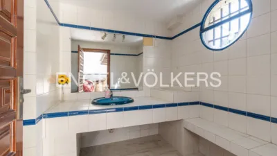 Villa in Villafranca del Castillo photo 44