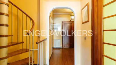 Villa in Villafranca del Castillo photo 4