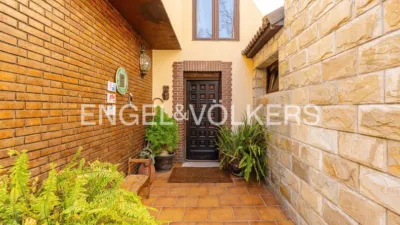 Villa in Villafranca del Castillo photo 46