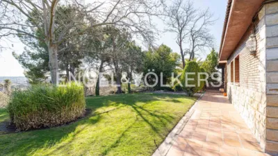 Villa in Villafranca del Castillo photo 53