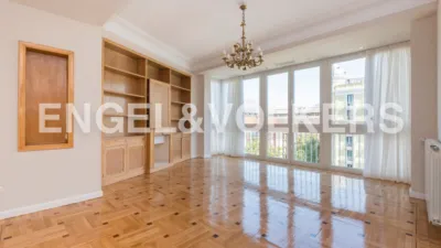 Piso en alquiler en Avenida de Felipe II - Imagen 2