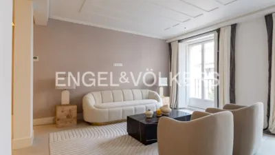 Apartment in Palacio photo 6