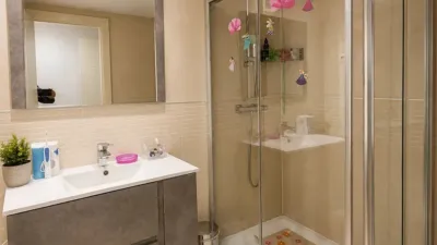 Apartment in Urban Core photo 7