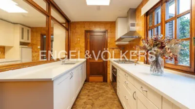 Villa in Villafranca del Castillo photo 14