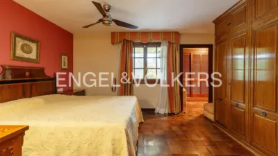 Villa in Villafranca del Castillo photo 16