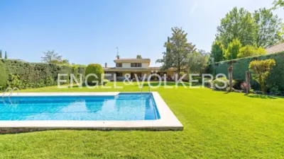 Villa in Villafranca del Castillo photo 33