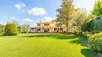 Villa in Villafranca del Castillo photo 34