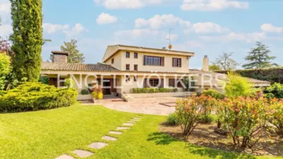 Villa in Villafranca del Castillo photo 35