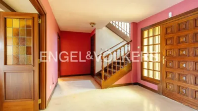 Villa in Villafranca del Castillo photo 3