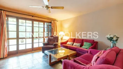 Villa in Villafranca del Castillo photo 9