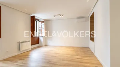 Piso en alquiler en Carrera San Jerónimo - Imagen 2