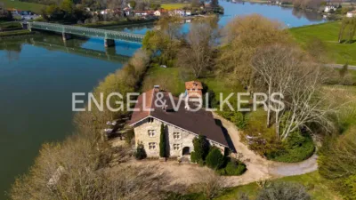 Casa en venta en Calle Place de L'Église, Urt de 2.000.000 €