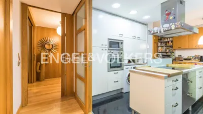 Flat on Clara del Rey Street photo 10