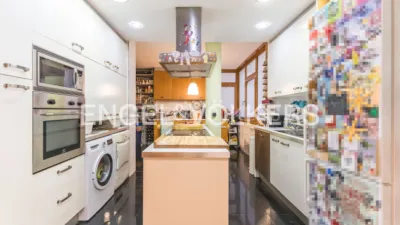 Flat on Clara del Rey Street photo 12