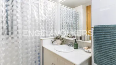 Flat on Clara del Rey Street photo 26