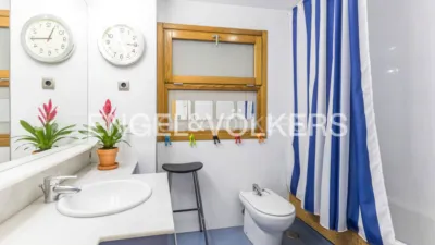 Flat on Clara del Rey Street photo 27