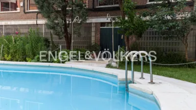 Flat on Clara del Rey Street photo 28