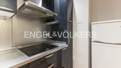 Piso en alquiler en Avenida del General Perón - Imagen 15