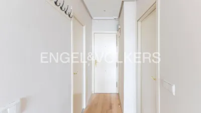 Piso en alquiler en Avenida del General Perón - Imagen 25
