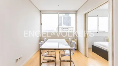 Piso en alquiler en Avenida del General Perón - Imagen 3