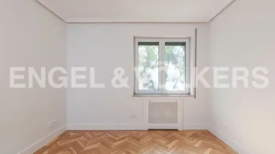 Piso en alquiler en Calle Orense, cerca de Calle de Julián Besteiro - Imagen 9