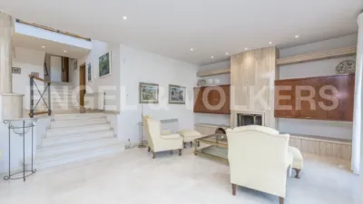 House in Centre photo 3