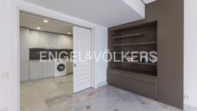 Apartamento en alquiler en Almagro - Imagen 2